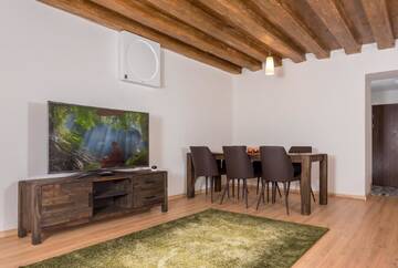 Фотографии Апарт-отели Casa Nicolae Luxury Suites г. Сибиу (Румыния) №2 Фото Апарт-отели Casa Nicolae Luxury Suites г. Сибиу 2