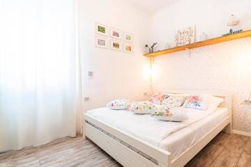 Фотографии Гостевой дом BonTon Apartments Sibiu г. Сибиу (Румыния) №5 Фото Гостевой дом BonTon Apartments Sibiu г. Сибиу 5