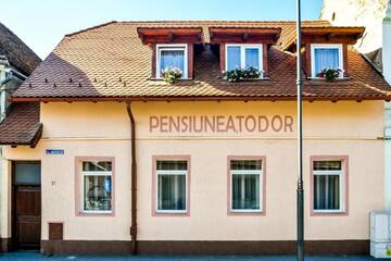 Фотографии Гостевой дом Pensiunea Todor г. Сибиу (Румыния) №1 Фото Гостевой дом Pensiunea Todor г. Сибиу 1