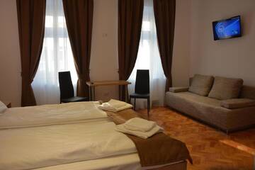 Фотографии Гостевой дом 4Rooms Central Sibiu г. Сибиу (Румыния) №1 Фото Гостевой дом 4Rooms Central Sibiu г. Сибиу 1