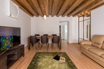 Фото номера Суперлюкс Апарт-отели Casa Nicolae Luxury Suites г. Сибиу 9
