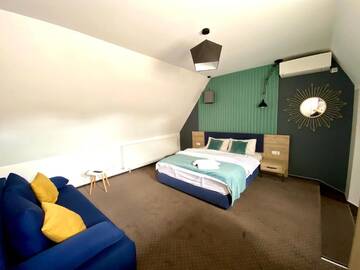 Фото номера Семейный номер Отель Lumiere House Sibiu г. Сибиу 5