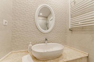 Фото номера Семейный полулюкс Отель Lumiere House Sibiu г. Сибиу 6