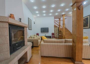 Фото номера Вилла с 1 спальней Виллы Villa Bonita en Plopilor г. Сибиу 9