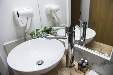 Фото номера Трехместный номер Делюкс Гостевой дом Brekner Rooms г. Сибиу 4