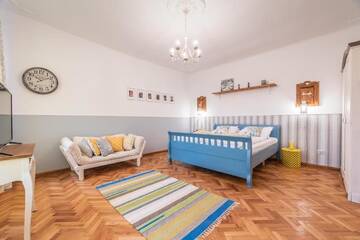 Фото номера Улучшенный семейный номер Гостевой дом BonTon Apartments Sibiu г. Сибиу 14
