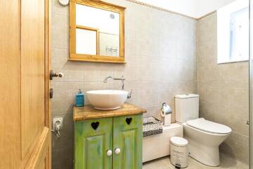 Фото номера Большой двухместный номер с 1 кроватью Гостевой дом BonTon Apartments Sibiu г. Сибиу 10