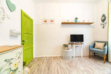 Фото номера Большой двухместный номер с 1 кроватью Гостевой дом BonTon Apartments Sibiu г. Сибиу 7
