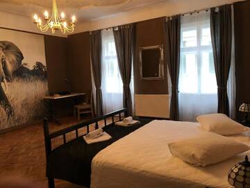 Фото номера Полулюкс Отель Poet Pastior Residence г. Сибиу 7