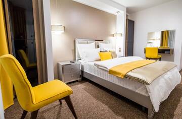 Фото номера Улучшенные апартаменты Апарт-отели Dumbrava Residence г. Сибиу 12