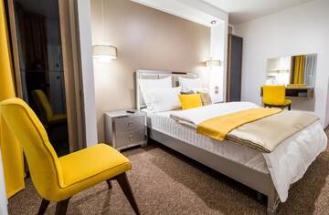 Фото номера Улучшенные апартаменты Апарт-отели Dumbrava Residence г. Сибиу 19