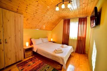 Фото номера Вилла с 3 спальнями Виллы Casa Banu г. Сибиу 33
