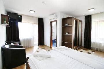 Фото номера Двухместный номер с 1 кроватью Гостевой дом Casa Micu г. Сибиу 6