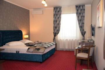 Фото номера Двухместный номер с 1 кроватью Отель Hotel Stefani г. Сибиу 10