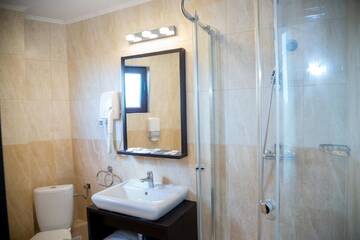 Фото номера Трехместный номер Отель Hotel Stefani г. Сибиу 15