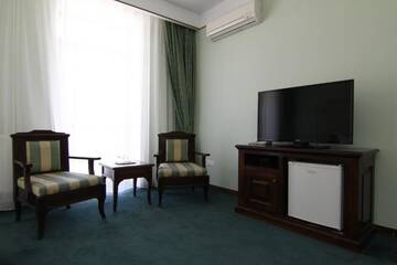 Фото номера Двухместный номер с 1 кроватью Отель Hotel Rin г. Сибиу 23