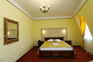 Фото номера Полулюкс Отель Hotel Rin г. Сибиу 3
