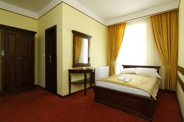 Фото номера Полулюкс Отель Hotel Rin г. Сибиу 7