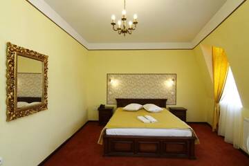 Фото номера Двухместный номер с 1 кроватью Отель Hotel Rin г. Сибиу 11