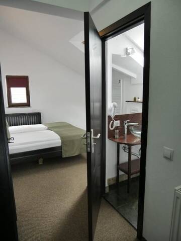 Фото номера Двухместный номер эконом-класса с 1 кроватью Апарт-отели Sibiu City Center Apartments г. Сибиу 10