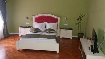 Фото номера Улучшенный двухместный номер с 1 кроватью Гостевой дом Zum Weissen Lamm Residence г. Сибиу 27