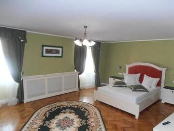 Фото номера Улучшенный двухместный номер с 1 кроватью Гостевой дом Zum Weissen Lamm Residence г. Сибиу 26