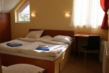 Фото номера Двухместный номер с 1 кроватью Отель Hotel Pamira г. Сибиу 6