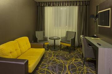 Фото номера Люкс с 1 спальней Отель Exclusive Hotel &amp; More г. Сибиу 10
