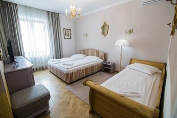 Фото номера Трехместный номер Гостевой дом Vila Sibiu г. Сибиу 5