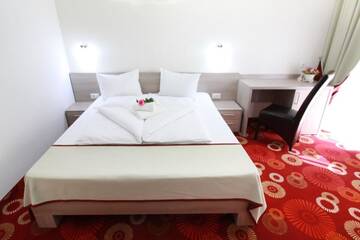 Фото номера Двухместный номер с 1 кроватью и балконом Гостевой дом Amso Residence г. Сибиу 32