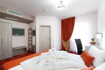Фото номера Двухместный номер с 1 кроватью и балконом Гостевой дом Amso Residence г. Сибиу 26