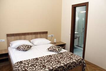 Фото номера Двухместный номер с 1 кроватью Проживание в семье Apartament Lucretia - Centrul Sibiului г. Сибиу 5