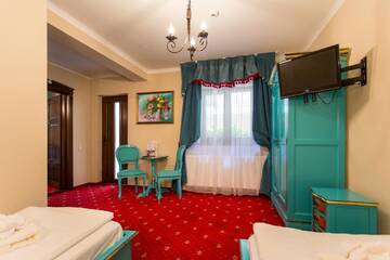Фото номера Апартаменты с общей ванной комнатой Гостевой дом Rosen Villa Sibiu г. Сибиу 2