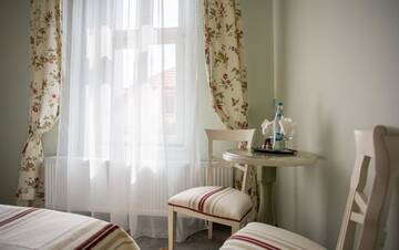 Фото номера Стандартный двухместный номер с 1 кроватью Гостевой дом Rosen Villa Sibiu г. Сибиу 28