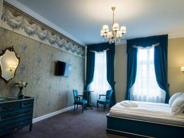 Фото номера Улучшенный двухместный номер с 1 кроватью Гостевой дом Maison Elysée г. Сибиу 28