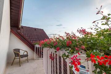 Фото номера Люкс с 1 спальней и балконом Отель Horeum Boutique Hotel г. Сибиу 9