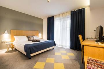 Фото номера Двухместный номер Делюкс с 1 кроватью Отель Horeum Boutique Hotel г. Сибиу 2