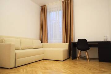 Фото номера Семейный полулюкс Отели типа «постель и завтрак» Blaga Accommodation г. Сибиу 7