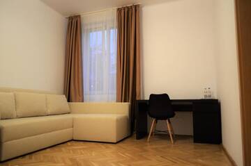 Фото номера Семейный полулюкс Отели типа «постель и завтрак» Blaga Accommodation г. Сибиу 11