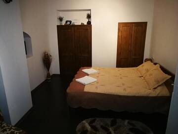 Фото номера Стандартный двухместный номер с 1 кроватью Проживание в семье Homestay Marius г. Сибиу 25