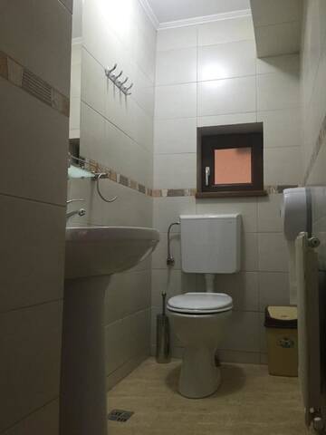 Фото номера Улучшенный трехместный номер Гостевой дом Pensiunea Central Sibiu г. Сибиу 5