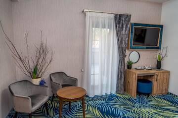 Фото номера Улучшенный двухместный номер с 1 кроватью Отель ART Hotel г. Сибиу 4