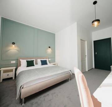 Фото номера Номер с кроватью размера «queen-size» Гостевой дом RIVIERA RESIDENCE г. Сибиу 13