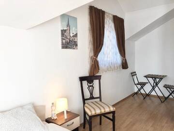 Фото номера Номер с кроватью размера «queen-size» и балконом Гостевой дом Casa Cosy Sibiu г. Сибиу 12