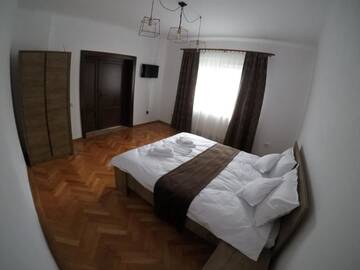 Фото номера Двухместный номер Делюкс с 1 кроватью и дополнительной кроватью Гостевой дом Casa Evanti г. Сибиу 17