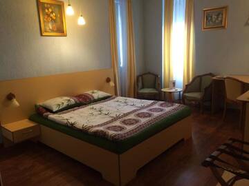 Фото номера Двухместный номер с 1 кроватью Гостевой дом Casa Lecca г. Сибиу 5
