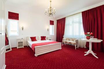 Фото номера Номер с кроватью размера «king-size» Гостевой дом Vila Mărioara г. Сибиу 6