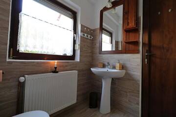 Фото номера Четырехместный номер Отели типа «постель и завтрак» Casa 193 г. Сибиу 12