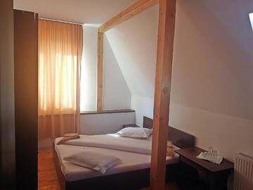 Фото номера Двухместный номер с 1 кроватью Гостевой дом Casa Kiev г. Сибиу 6