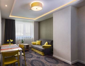 Фото номера Апартаменты с балконом Апарт-отели Plaza35 г. Сибиу 4